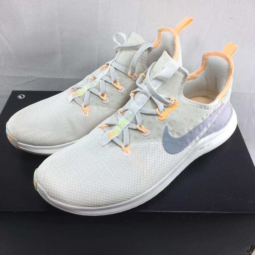 Women’s Nike free tr rise shoes gray summit white